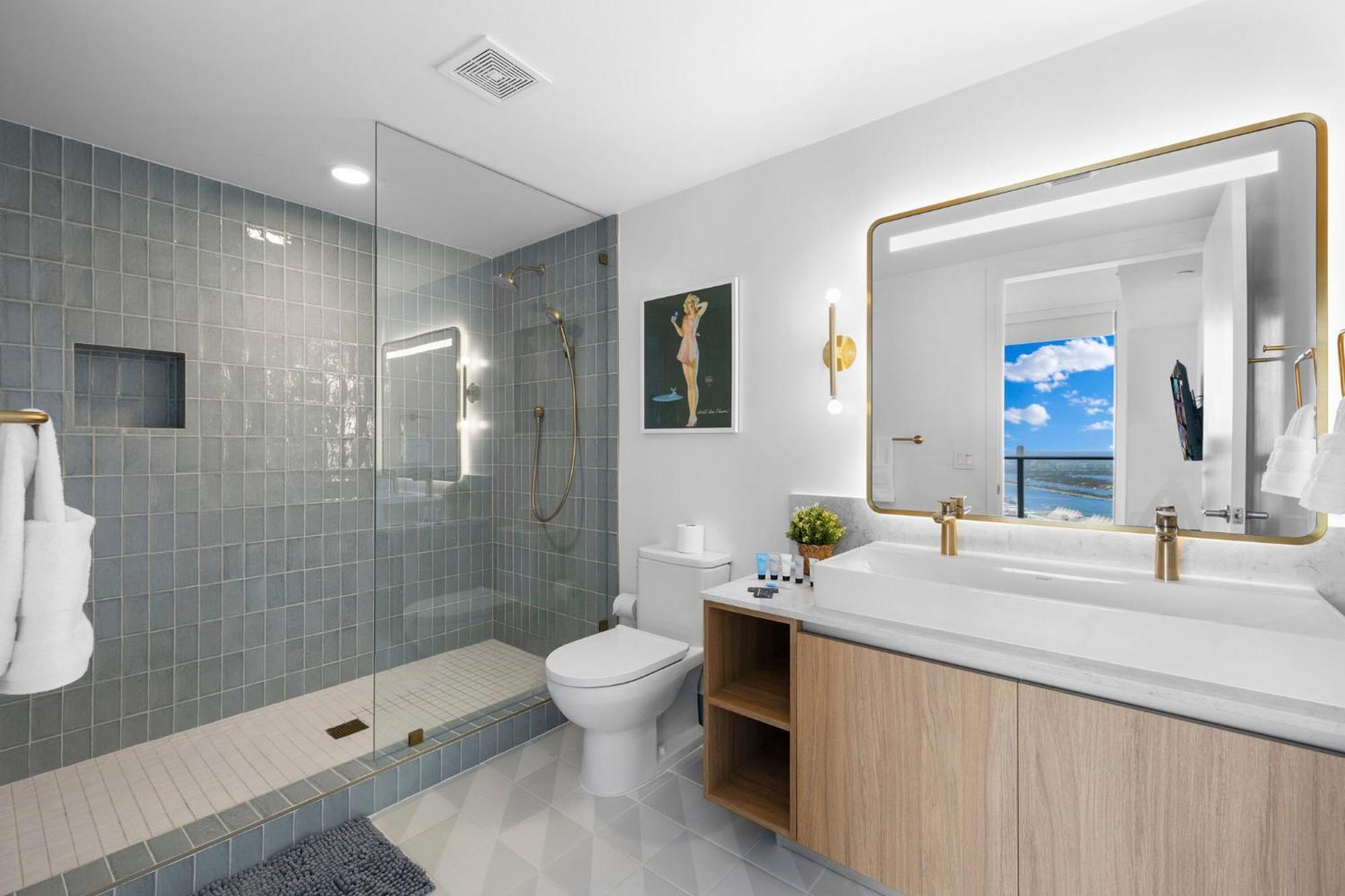 Lux Downtown W Free Parking Apartamento