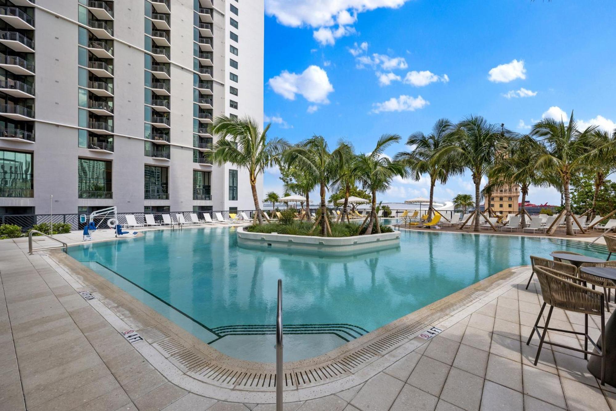 Apartamento Lux Downtown W Free Parking